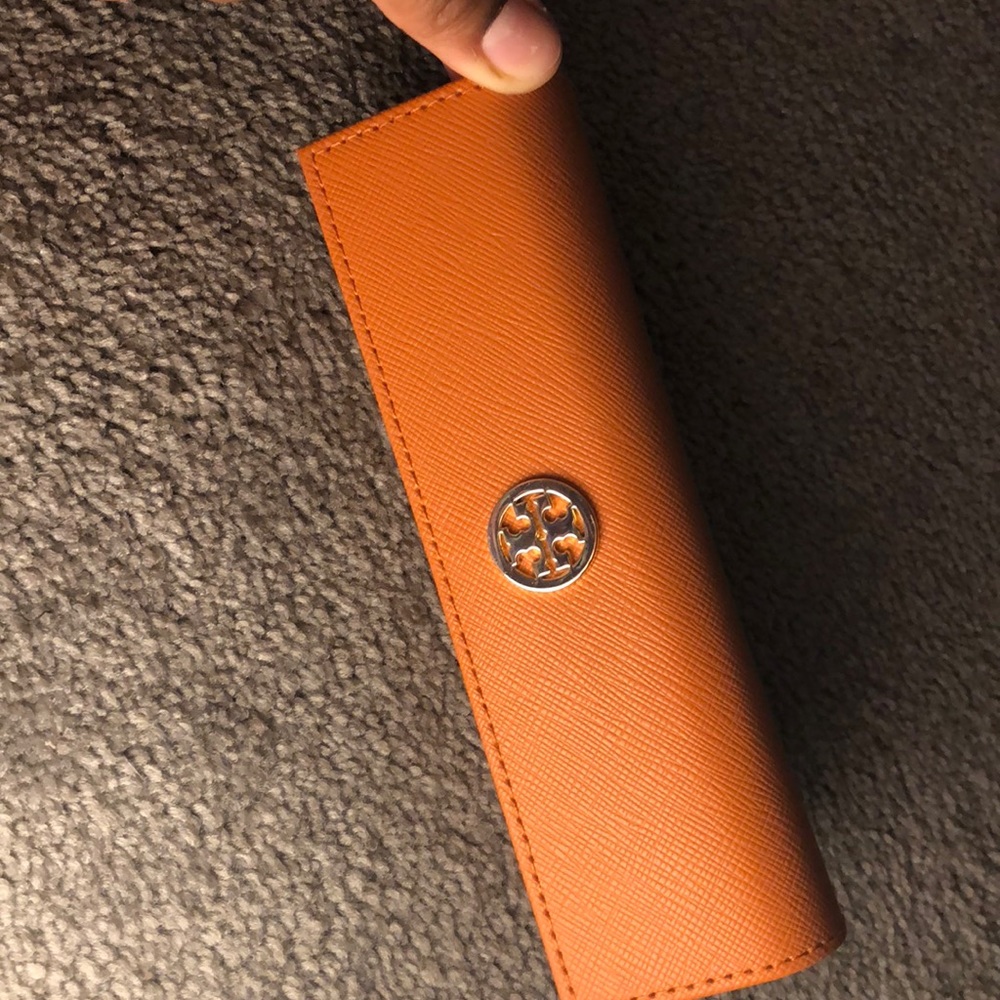 Brand new authentic Tory Burch glasses case